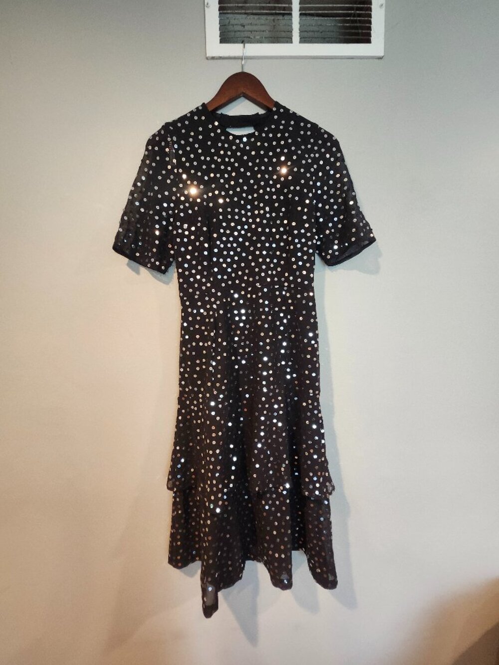 Black backless sequin dress